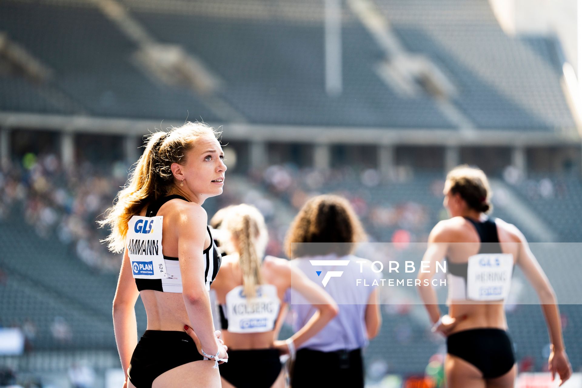 Alina Ammann (TuS Esingen) nach den 800m waehrend der deutschen Leichtathletik-Meisterschaften im Olympiastadion am 26.06.2022 in Berlin